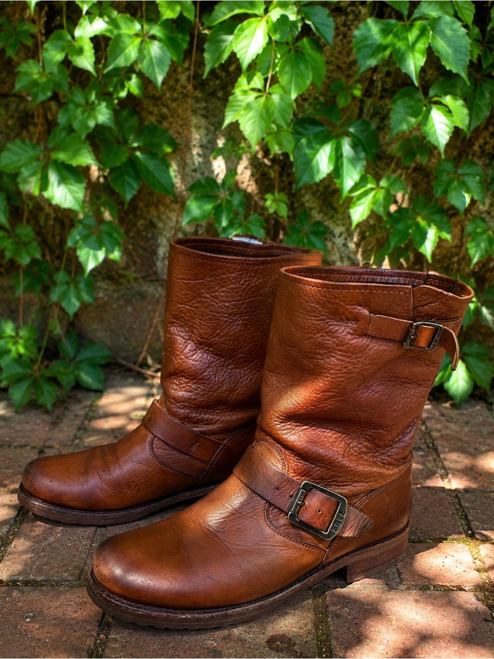 FRYE Cognac Veronica Short Slouch Double Buckle Moto Boots with Rich Patina, 7.5